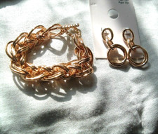 Classic Bijoux Chunky Goldtone Bracelet and H...