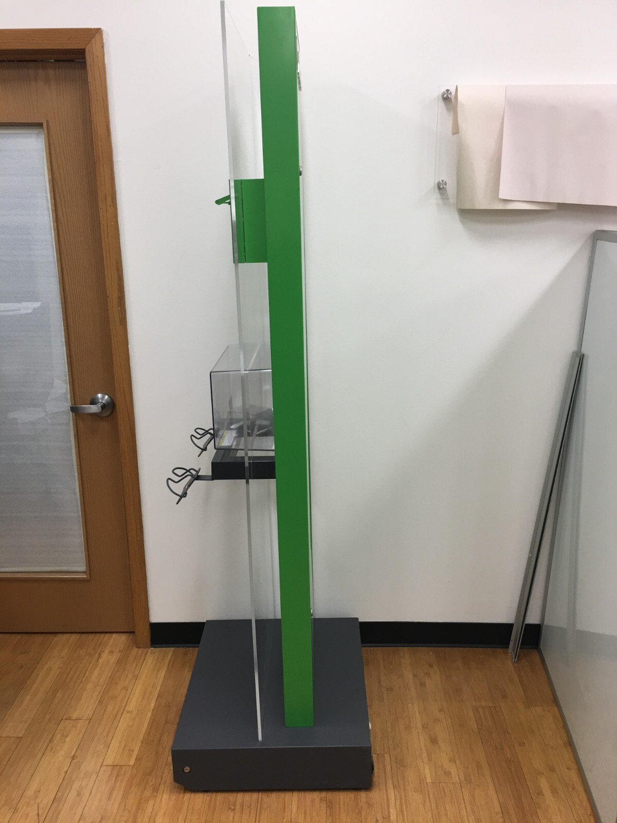 Xbox One Kiosk No Console Included. eBay