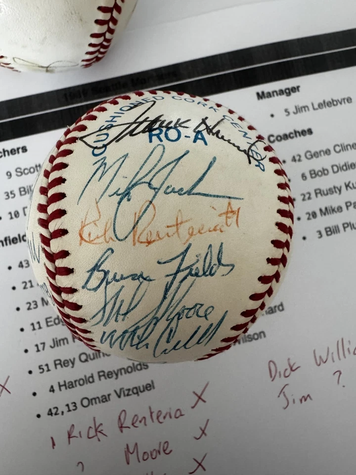 SEATTLE MARINERS 1989-1991 3 RAWLINGS OMLB SIGNED TEAM BALLS  20 + sigs incl HOF - image 4 of 4