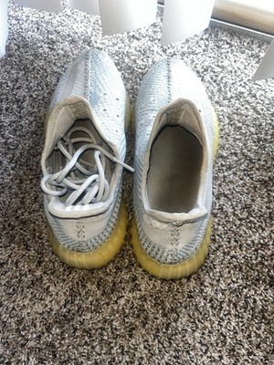 Adidas Yeezy 350v2 cloud white size 11s men 