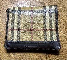 Burberry Men  s Bifold Wallet W/6 Card Slots  ID Holder, Used Condition