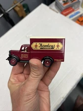 Lledo DG59.006 Hamleys Toyshop, Regent Street, Bedford 30cwt Truck (Special Box)