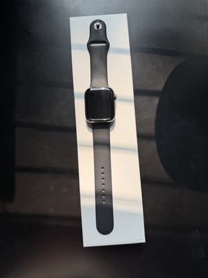 Apple Watch Series 8 [GPS + Cellular, 45mm] Graphite Stainless Steel