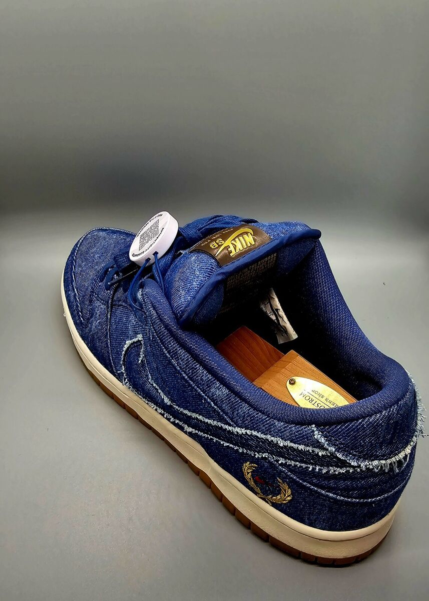 Size 12 - Nike SB Dunk Low Rivals Pack East - Biggie Smalls Size 12 - Nike SB Dunk Low Rivals Pack East - Biggie Smalls