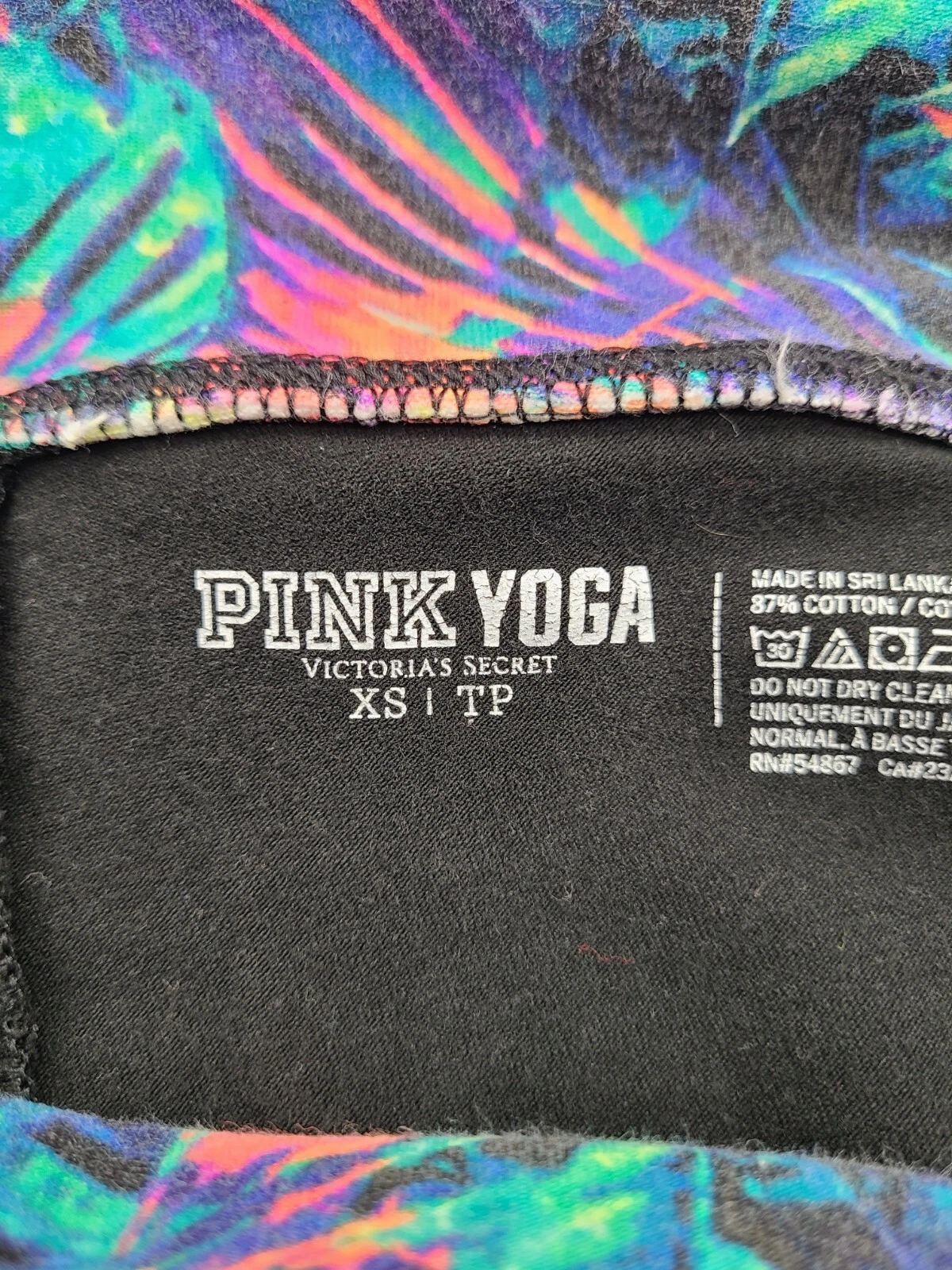 victoria-secret-vs logo crop rhinestone logo active leggings