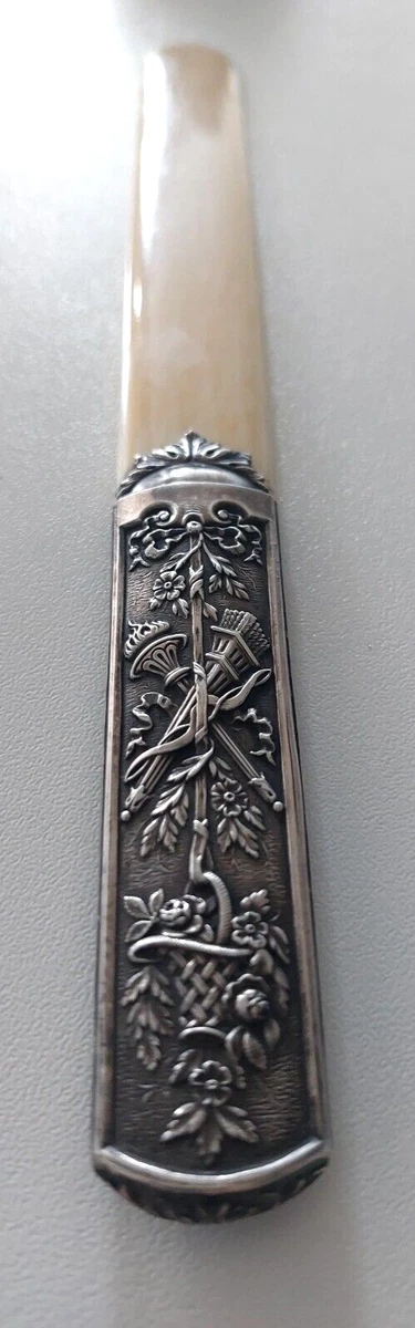 Nouveau Pendentif Soleil Sculpté en Argent 925 avec une Très Belle Pie