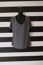 St. John’s Bay Women’s T-Shirt V-Neck Striped Size XL