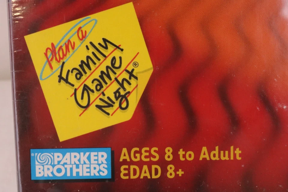 NEW in Plastic Yahtzee Parker Brothers Hasbro Family Dice Game Ages 8+ - Image 2 of 4