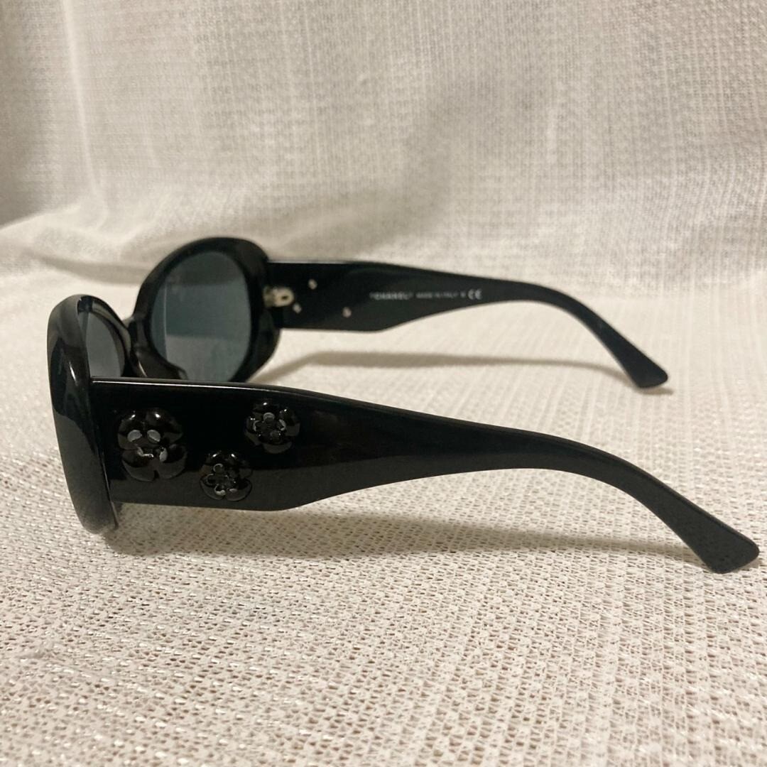 小物 CHANEL sunglasses coco camellia black CHANEL 5113 Black Sunglasses Camellia Flower Design with