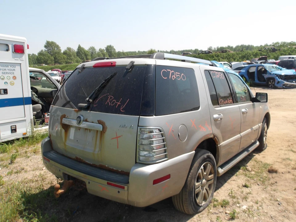 Used Front Right Fender fits: 2007 Mercury Mountaineer without wheel lip mouldin - Image 4 of 4
