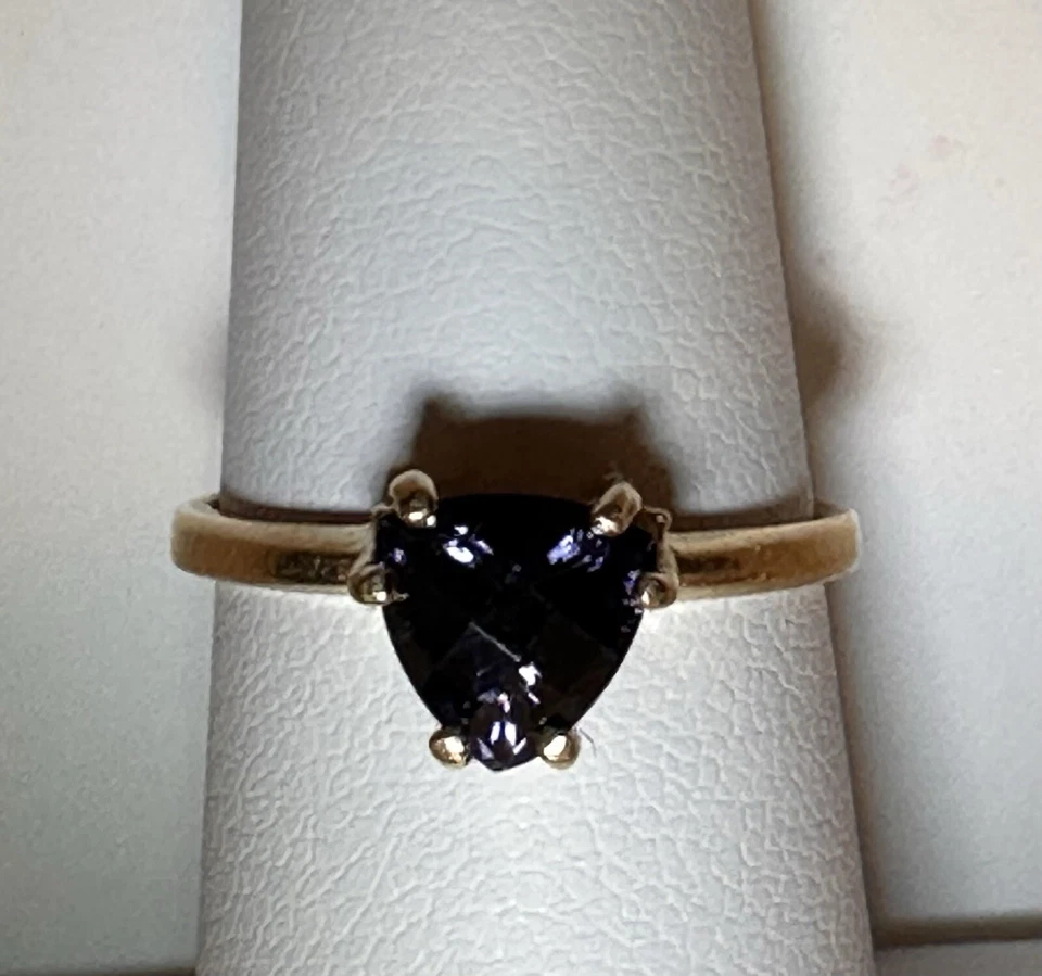 14kt 6.5mm Purple Violet Checkerboard Trillion Cut Spinel Ring,Sz 6.5, 2.4 Grams - Image 2 of 4