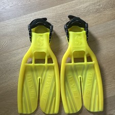 Scubapro Twin Jet Water Sport Fins Size Small Yellow