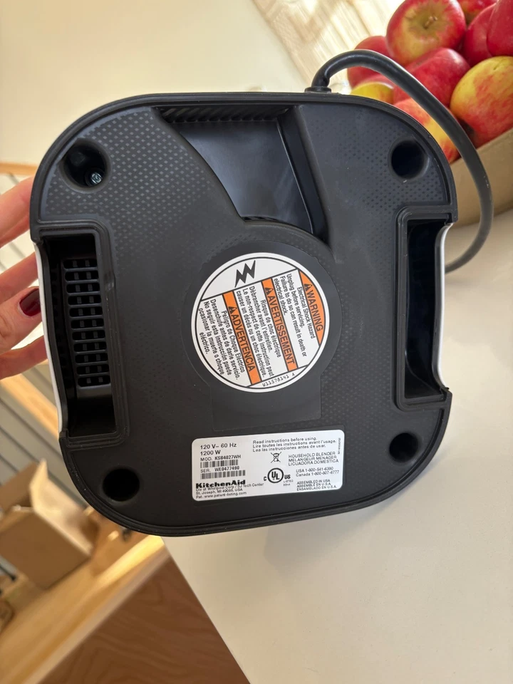 Base de licuadora Kitchenaid K400 velocidad variable - ligeramente usada blanca Foto 2 de 4