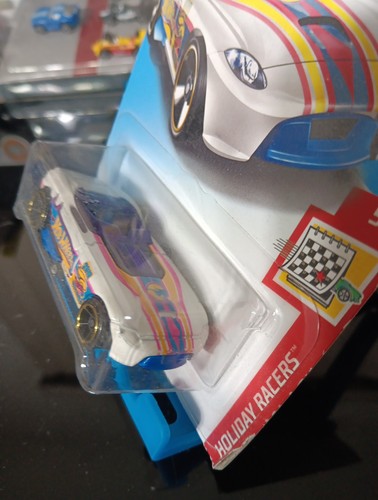 2017 HOT WHEELS RRROADSTER TREASURE HUNT WHITE HOLIDAY RACERS 5/6 - Picture 3 of 24