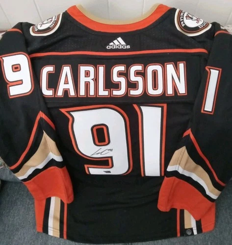 2025 Fanatics Underwraps  Hockey AUTHENTIC JERSEY LEO CARLSSON AUTOGRAPH