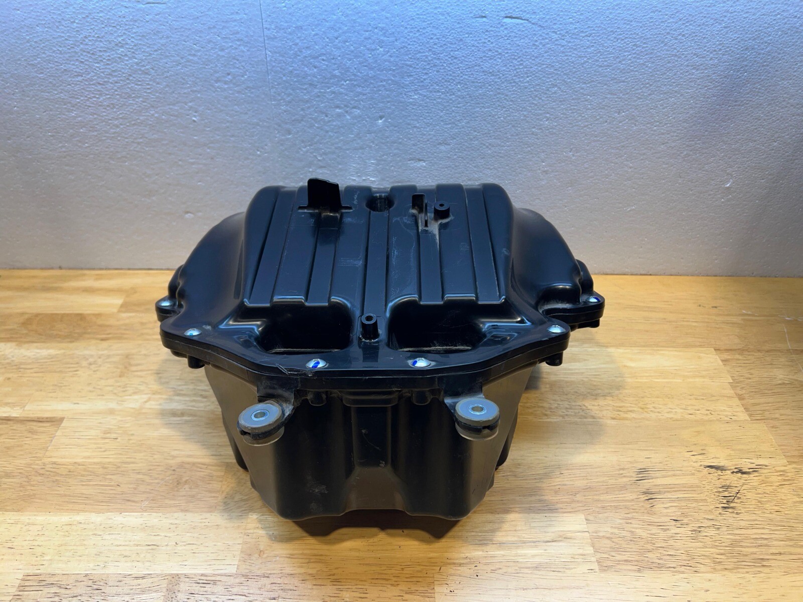 2018 1719 KAWASAKI Z900 AIRBOX AIR FILTER OEM eBay