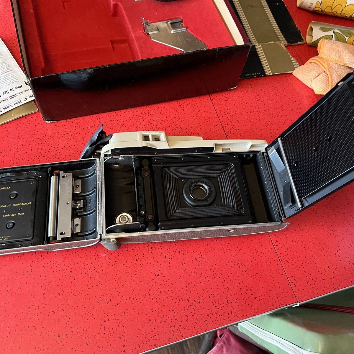 Vintage POLAROID Land Camera Model 800 With Case and Extras Vintage POLAROID Land Camera Model 800 With Case and Extras