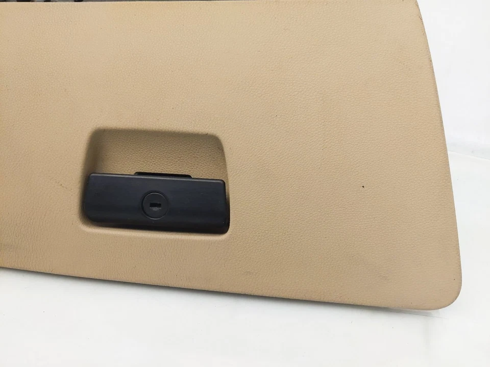 Caixa de armazenamento compartimento de luvas 2007-2011 BMW 335I 51-16-9-110-541 - Bege - Imagem 4 de 4