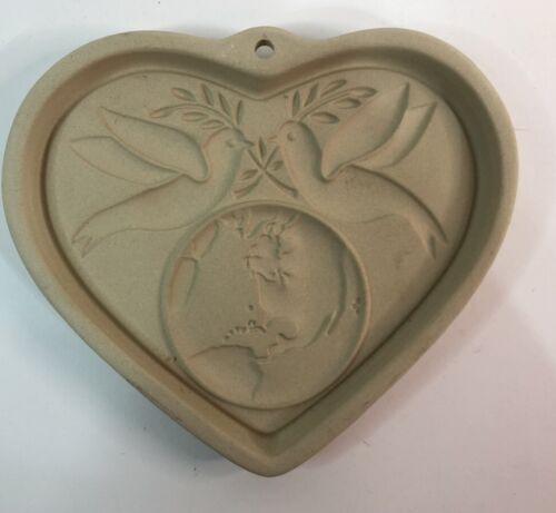Pampered Chef Christmas Peace on Earth Cookie Mold Heart Doves Recipes 2002 - Afbeelding 1 van 6
