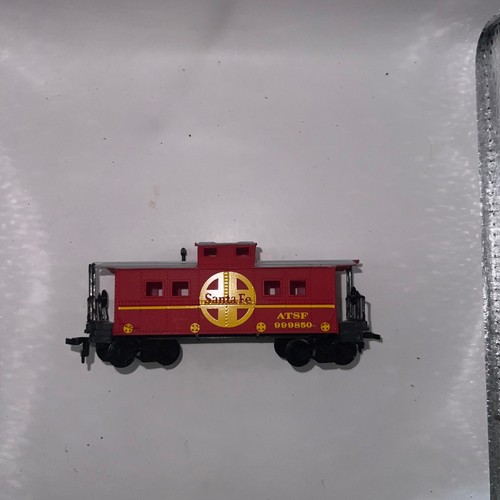Santa Fe ATSF 999850 Caboose Rojo Amarillo Modelo Tren Vagón Estilo Cúpula Ferrocarril | Zustand: Used