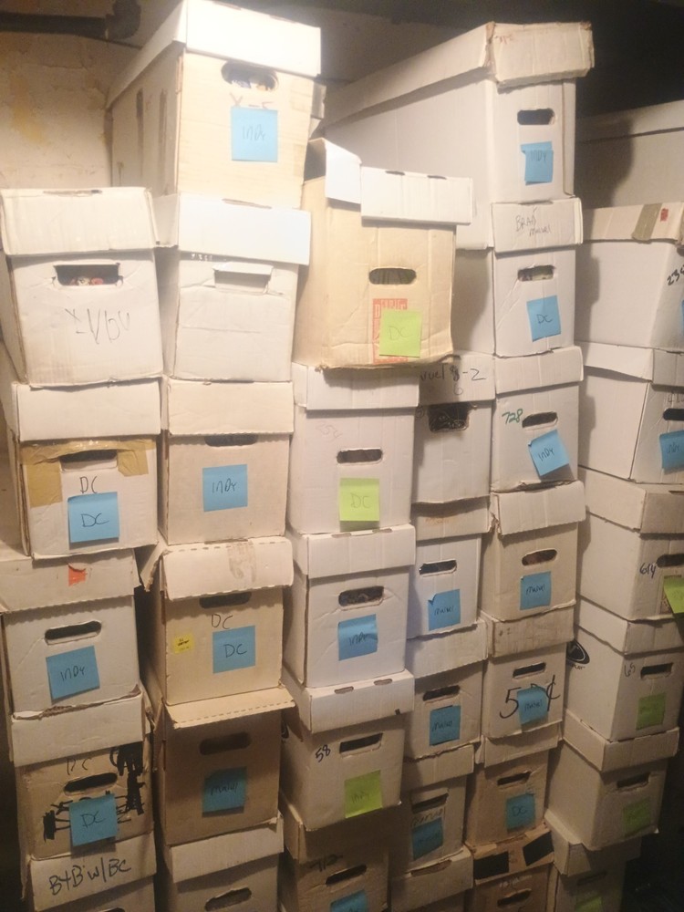 Comic Collection Of 17000 Comics Lots Of 100 Comics