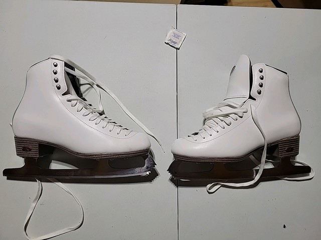 Riedell Recreational Figure Skates