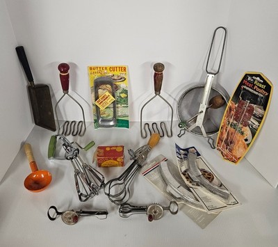 Antique/Vintage Lot of 14 Kitchen Utensils/Tools & Gadgets Primitive Decor