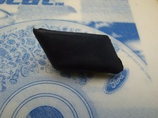 New Genuine Ford Sierra Mk1 RH Rear Bumper Side Clip. NOS