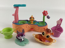 Littlest Pet Shop Animal Figures Lot Leaping Lagoon Playset Vintage Hasbro LPS