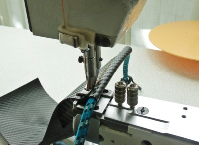 Fuß für 3 Fachtr. Nähmaschine z.b Pfaff 335, 145 für Kanten / Keder G054
