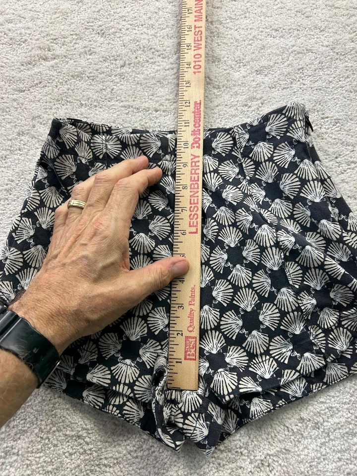 Шорты женские Maeve Anthropologie размер США 00 черно-белые с цветочным узором карман с высокой талией - Изображение 4 из 4