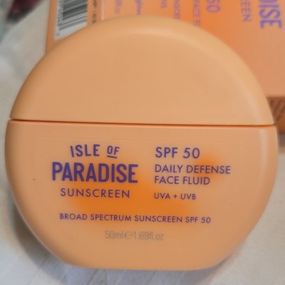 Isle of Paradise Chemical Sunscreen SPF 50 Hydrating Face Fluid Broad Spectrum