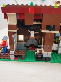 lego 31025 Creator Mountain Hut 95 % Conplete.