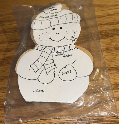 CRAFTERS  Unfinished Wooden 5 3/4  Snowman w/Scarf With Paint Pattern BNIP