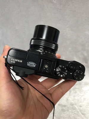Fujifilm X10 12MP 4x Optical Zoom WiFi Compact Digital Camera with Flash 95% New