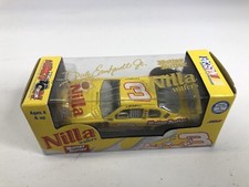 Nascar Date Earnhardt Jr 3 Nilla Wafers Nutter Butter 1:64 Die Cast Replica NEW