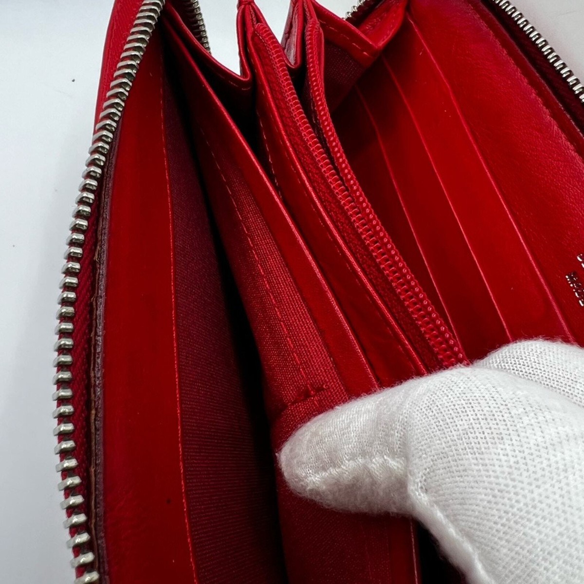 GUC Jimmy Choo Red Star Studded Zip Wallet | eBay