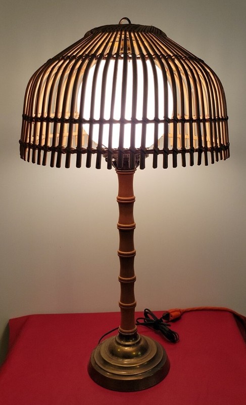 Vintage Mid-Century Modern Rattan Shade Bamboo Base Table Lamp Circa 1950s WORKS