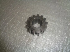 MASSEY HARRIS PONY. GEAR FOR DRIVE SHAFT FOR REAR WHEEL