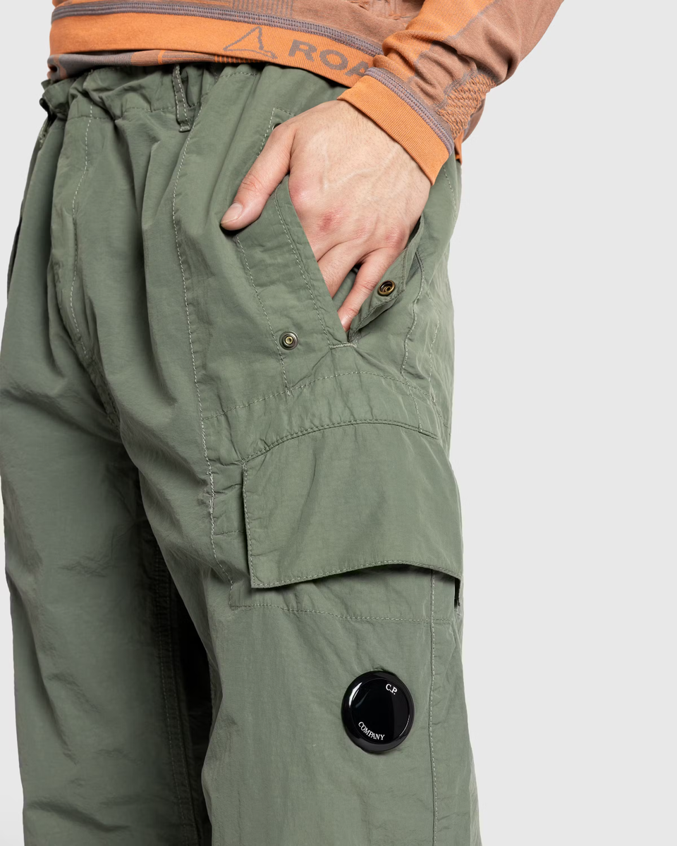 C.P. Company Straight-Leg Trousers - Army Green / Size M /32
