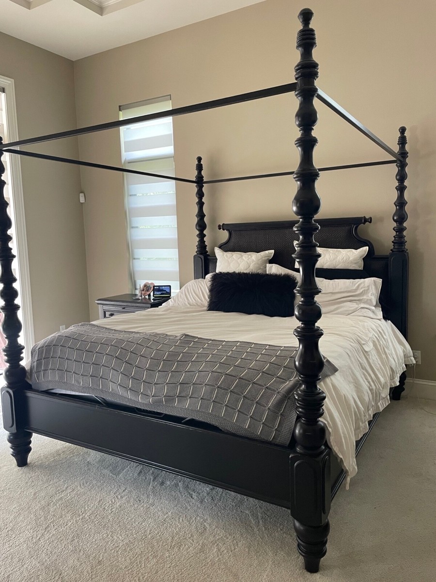 TOMMY BAHAMA KINGSTOWN PHILLIPS Bedroom Set