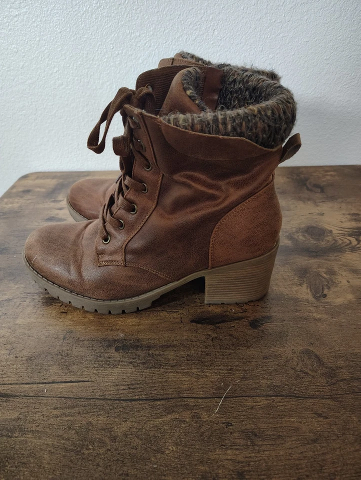 Torrid  Heel Brown Combat Chunky Sz 11 Wide Bootie Brown Boots Lace Up Sweater  - Image 3 of 4