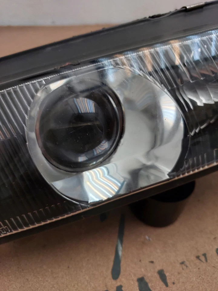 JDM Nissan Skyline R32 HCR32 HNR32 BNR32 RH Headlight Projector Late Model - Image 3 of 4
