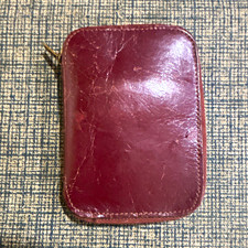 Vintage Burgundy Buxton Hunt Club Saddle Key-tainer