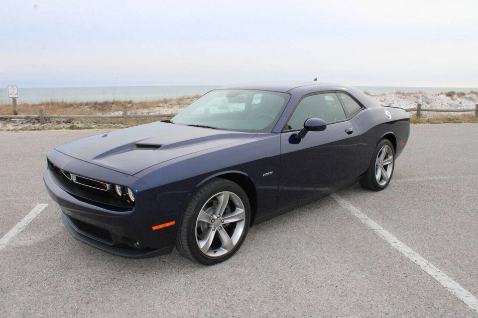 Dodge Challenger R/T 2015 cupé de 2 puertas Foto 4 de 4