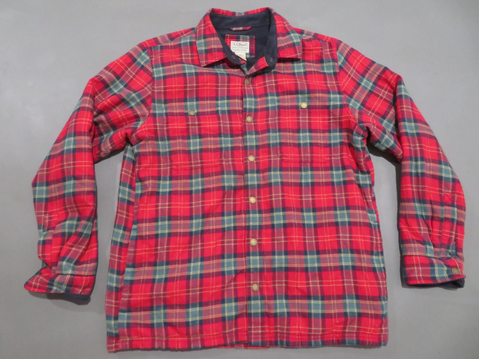 LL Bean Shirt Mens Medium Red Plaid Fleece Lined Flannel Button Up Outdoors