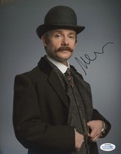 Martin Freeman Sherlock Autographed Signed 8x10 Photo ACOA 2020-9