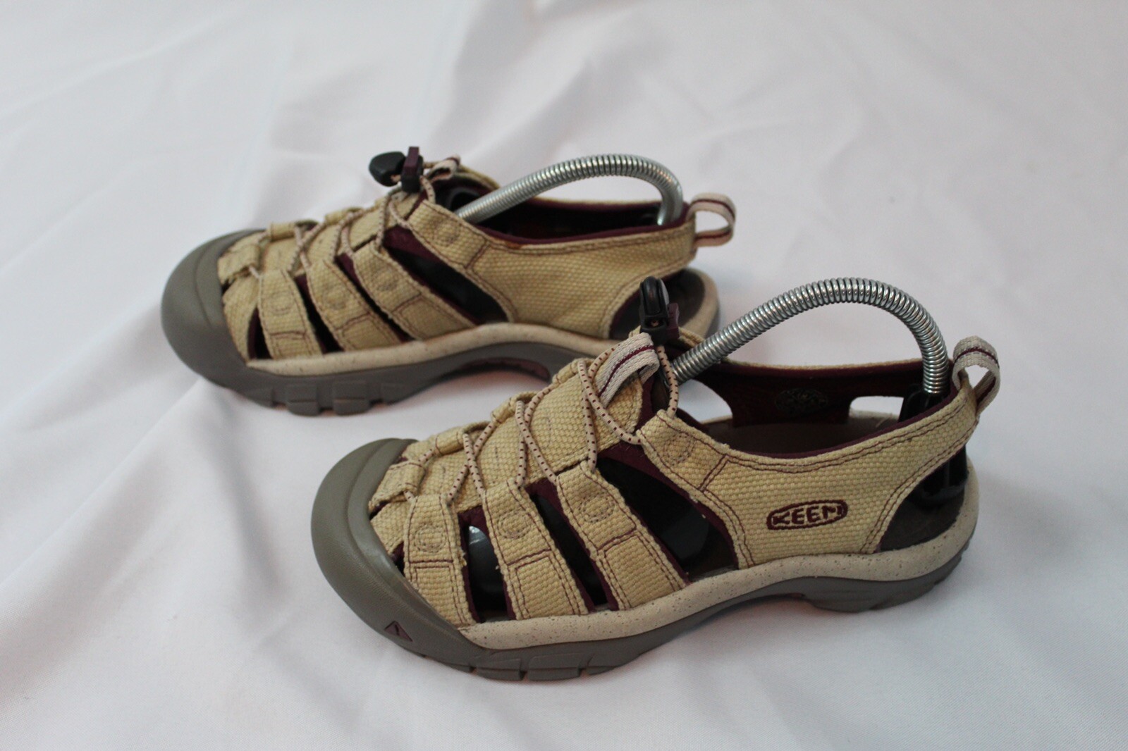 Scarpe da donna Keen Newport taglia 7 5 marroni sandali sportivi da trekking