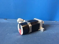 ORIENTAL MOTOR C8741-9212KM DC4.5V 2A VEXTA STEPPING MOTOR 