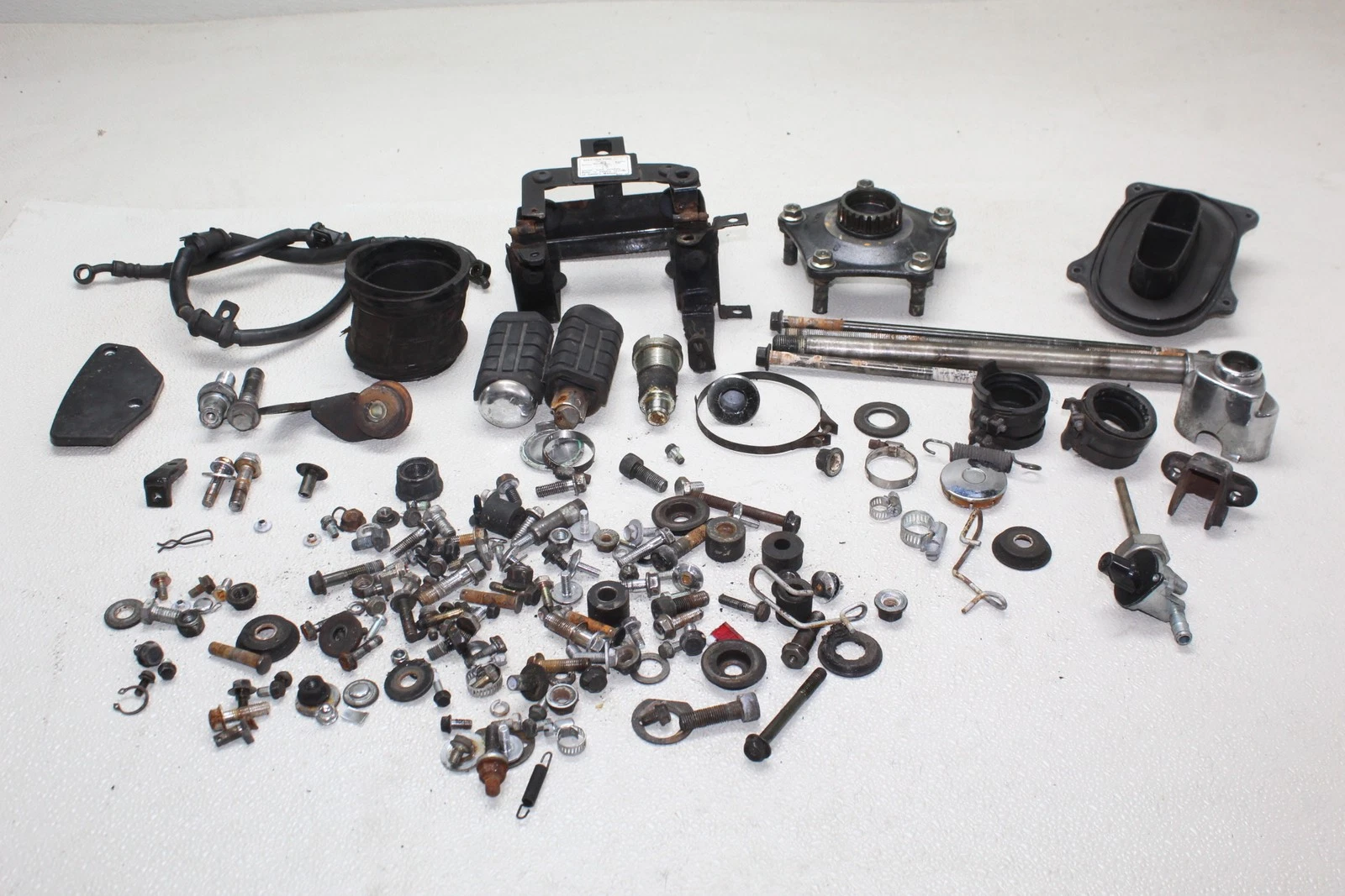 1995-1999 Honda Shadow Ace 1100 Vt1100c2 Parts & Hardware Lot